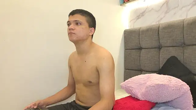 aly_n_sebas (Ask my age) - Complétely naked