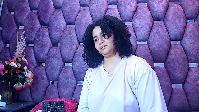 AlaSmith live cam on StripChat