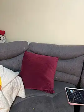 Bunny-firee live room snapshot on Stripchat