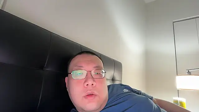 happynewyear111222 live cam