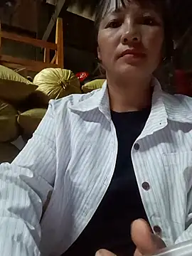 Maikute9696 live cam on StripChat