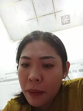 Poly_baby live cam on StripChat