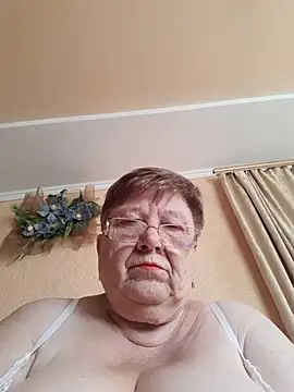 lena_gaby (Ask my age) - Naked