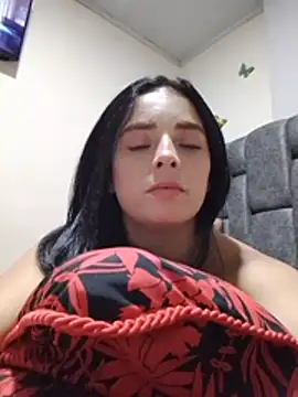 Martinarizzy live cam on StripChat