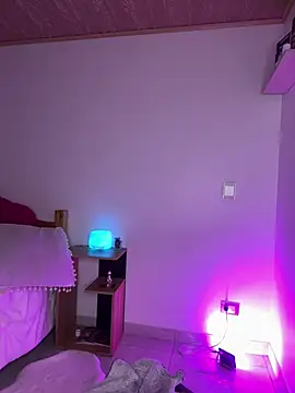NandaVixen live sex cam
