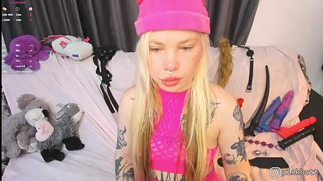 HelenGoat live cam on StripChat