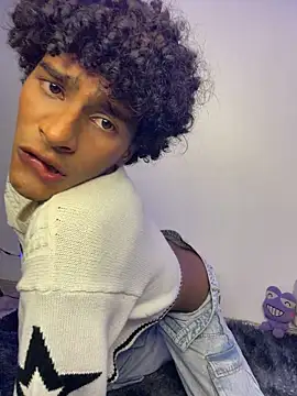 Evans_Femb live cam on StripChat