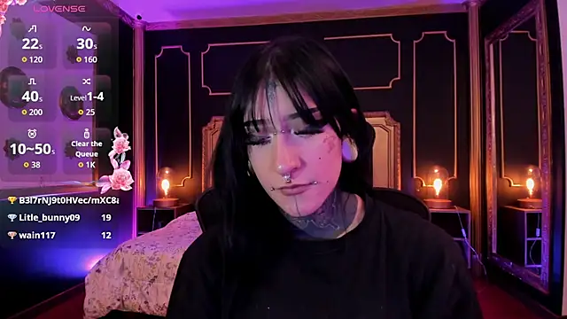 Kat_VonDe live cam on StripChat