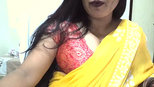 sexy_monalisa19 (F milf) - pussy show