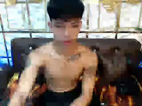 yourbabyjerson143 live cam on StripChat