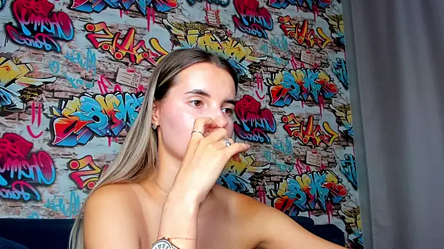 Erika_Carpenter webcam