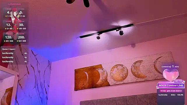 housegirl_bigcock webcam