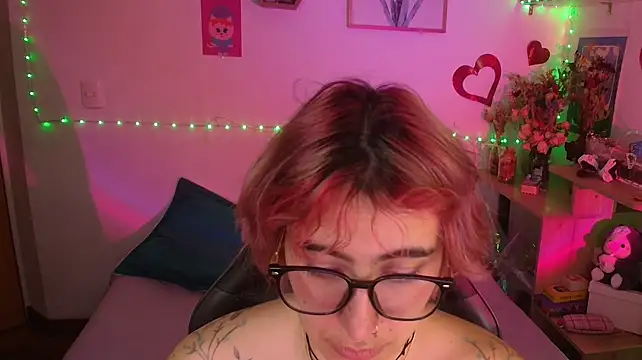 Miacatsito3 live cam preview