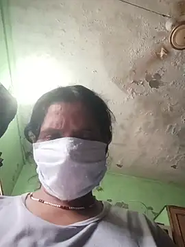 AadikiAunty live cam preview