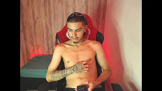 Tayson_Hot