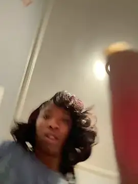 tinkyybae live cam on StripChat