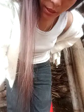 Heryy_xx live cam on StripChat