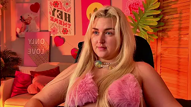 AmelieRowan live cam on StripChat