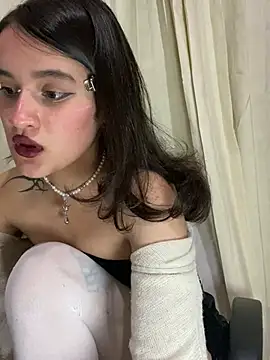 N4n4osaki live cam on StripChat