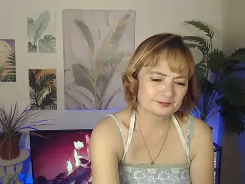Pinay_Mistress13 live cam on StripChat