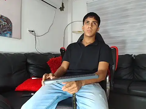 Adonixxx_capizzi22_ live sex cam