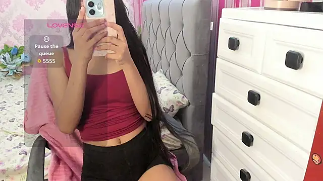 Mica_Jones