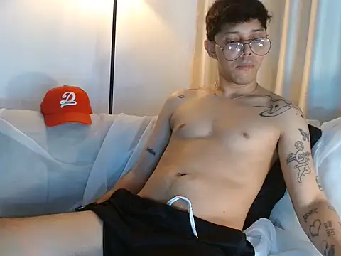 tonysexyboy live cam on StripChat