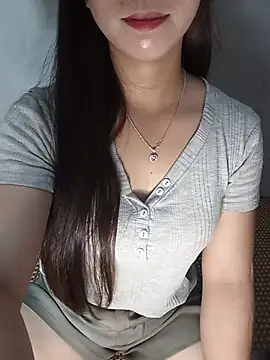 Fiona_2026 live cam on StripChat
