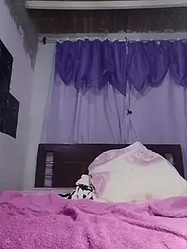 Xoticxenax live cam on StripChat