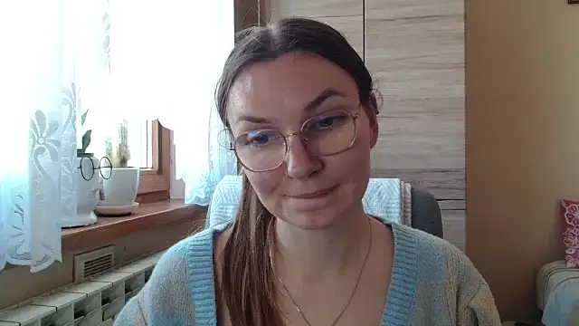 LooveELLYx webcam