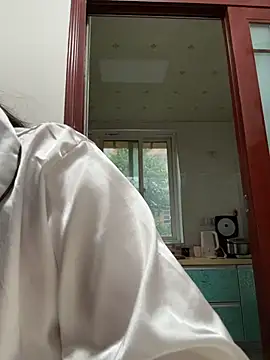 xiaoyizi20261 live cam on StripChat
