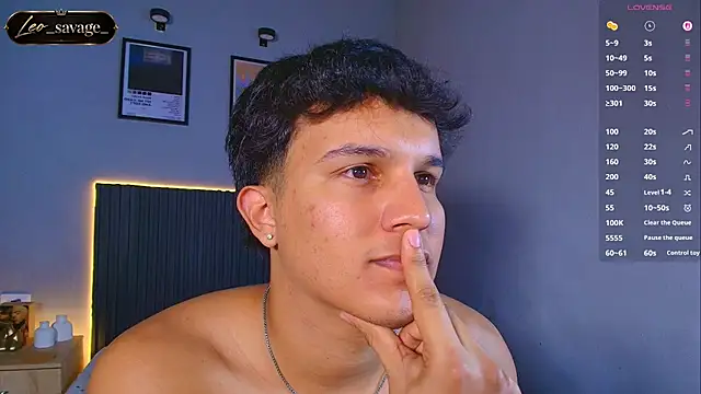 Leo_Savage_ webcam