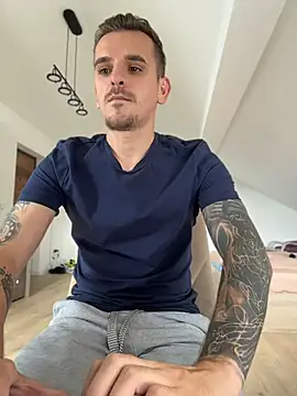 Huge_cock22cm