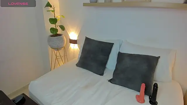 nicolle_nighy webcam