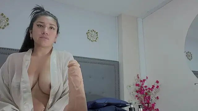 MihaCarther live cam on StripChat