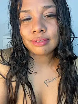 Rashell1_Queen live cam on StripChat