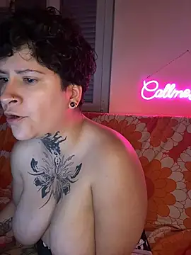 callmelouve webcam