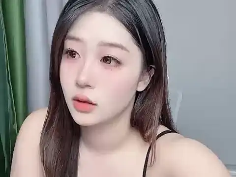 nini200710 live cam on StripChat