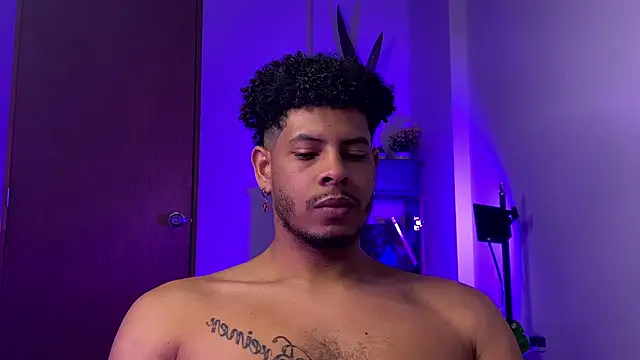 colt_addam live cam on StripChat