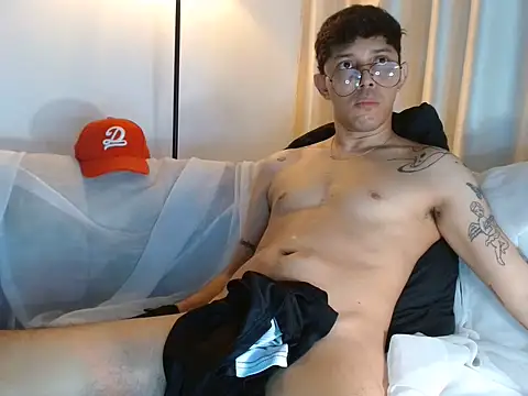 tonysexyboy webcam