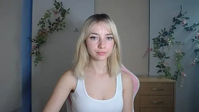 LuciaYoung