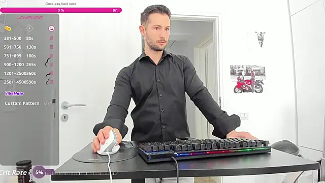 ZackFraser live cam preview