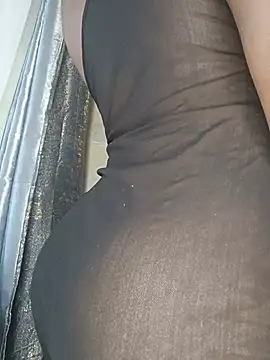 Miss_Lunar live cam preview