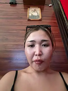luna-catt live cam preview