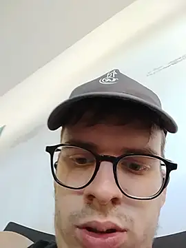 DesertedMonoxide live cam preview