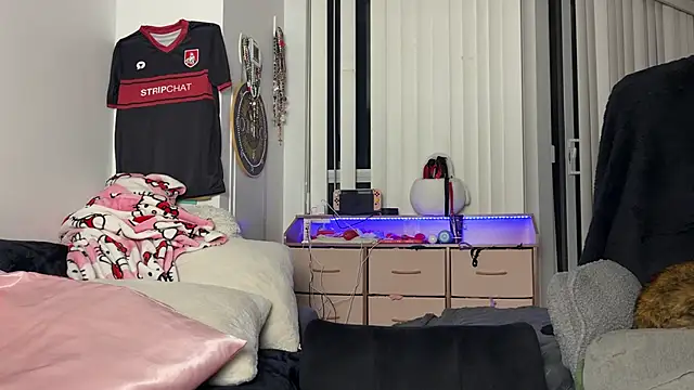 alanahart live cam preview