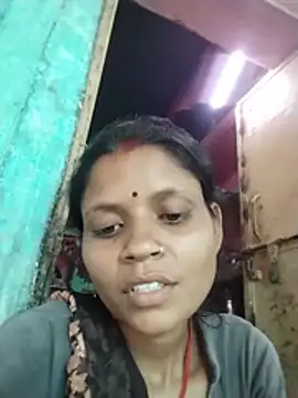 Hot_priya835