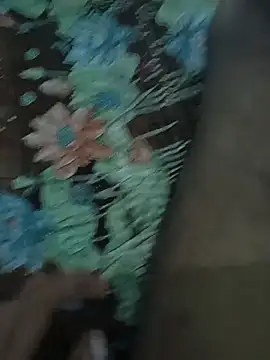 PlayfulBoy_01 live cam preview
