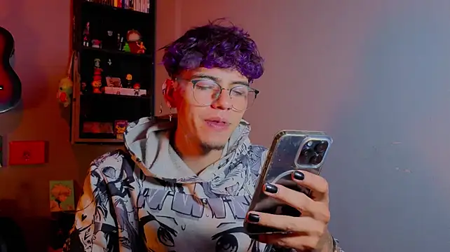 MikeyKuro webcam