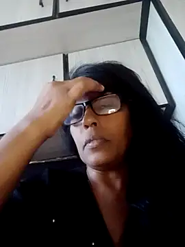 MsAttitude live cam preview